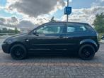 Volkswagen Polo 2002 Zwart. Sportieve look!, Voorwielaandrijving, Euro 5, 74 pk, 4 cilinders