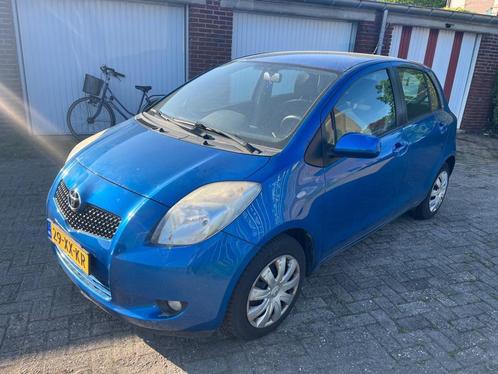 Toyota Yaris 1.3 VVTi Sol MMT AIRCO / AUT / LEES TEKST!, Auto's, Toyota, Te koop, Yaris, ABS, Airbags, Airconditioning, Boordcomputer