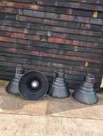 50% korting op lot grote industriële hanglampen nu voor 500€, Ophalen