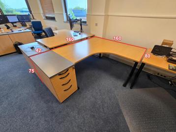 Bureau (8 stuks) 