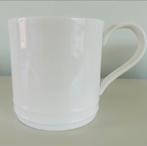 WEDGWOOD white bone china 2 mokken, Huis en Inrichting, Keuken | Servies, Verzenden, Zo goed als nieuw, Wedgwood, Kop(pen) en/of Schotel(s)
