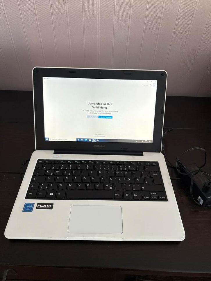 Medion Akoya E11202 - Netbook, Computers en Software, Windows Laptops, Gebruikt, 11 inch, SSD, Minder dan 2 Ghz, 4 GB, Qwerty