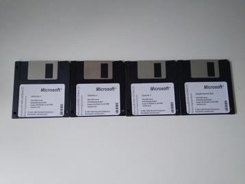 Microsoft MS-DOS 6.22 Diskettes - Set van 4 Diskettes. beschikbaar voor biedingen