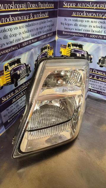 Citroën C2. bj 2005. Koplamp links beschikbaar voor biedingen