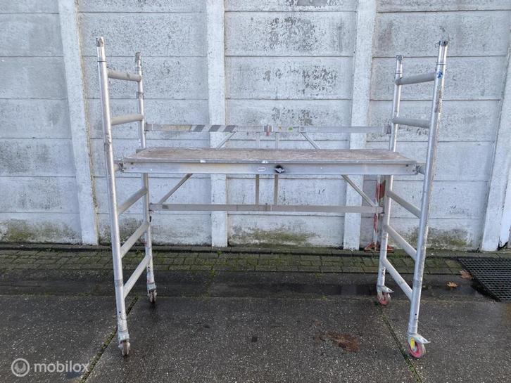 Altrex kamersteiger 75x190x3m werkhoogte, Doe-het-zelf en Verbouw, Steigers