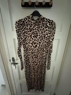 Sisters point midi dress leopard, Kleding | Dames, Jurken, Zwart, Maat 42/44 (L), Sisters Point, Ophalen of Verzenden