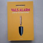 Menno Oosterhoff - Vals alarm, Ophalen of Verzenden, Zo goed als nieuw, Menno Oosterhoff