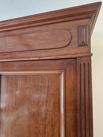 Strakke antieke kledingkast demontabel - afbeelding 3