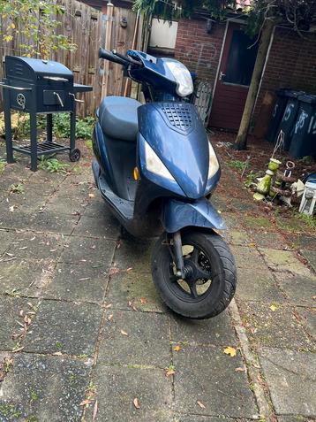 La souris  beschikbaar voor biedingen