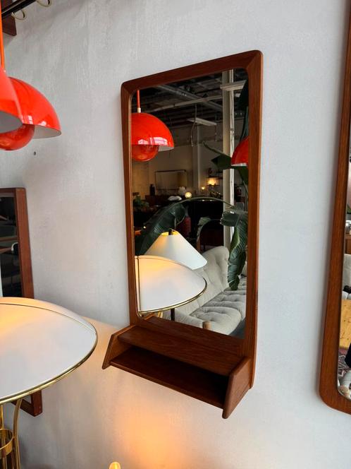 Mid-Century Modern Teak Mirror with Shelf, Antiek en Kunst, Antiek | Spiegels, Minder dan 100 cm, Ophalen