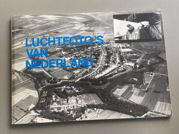 Luchtfoto's van Nederland (NIMH) 1989  (jaren 20-30) beschikbaar voor biedingen