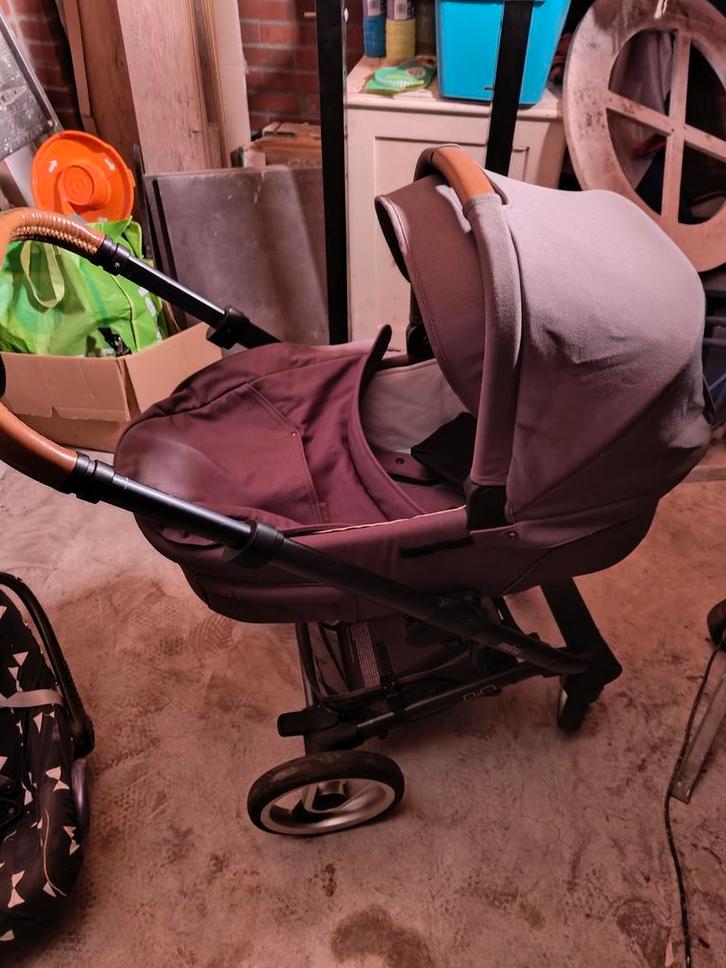 Mutsy Nio Kinderwagen - compleet! Cognac groen, Kinderen en Baby's, Kinderwagens en Combinaties, Zo goed als nieuw, Combiwagen