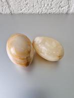 2 Zware Marmeren Eieren – Pasteloranje Decoratie, Ophalen of Verzenden