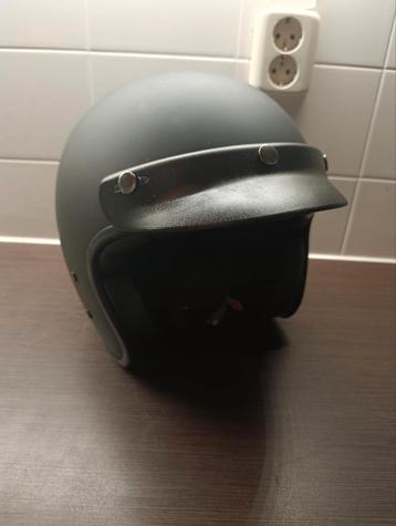 Scooter helm nieuw  beschikbaar voor biedingen