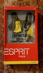 Nieuw! In de verpakking jaren 90' Esprit Barbie kledingset, Ophalen of Verzenden, Nieuw, Barbie