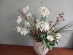 Groot bloemstuk met witte kunst bloemen, Huis en Inrichting, Ophalen, Zo goed als nieuw