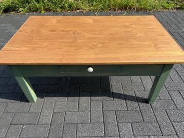 Salontafel met lade beschikbaar voor biedingen