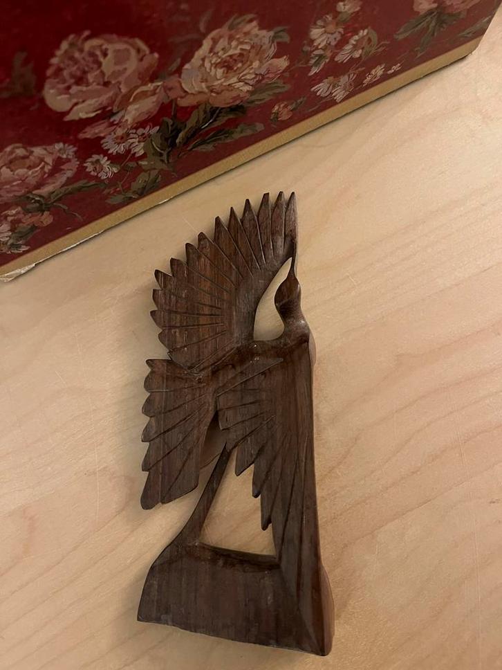 Houten Kraanvogel Beeldje houtsnijwerk, Antiek en Kunst, Kunst | Beelden en Houtsnijwerken, Ophalen of Verzenden