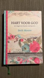 Beth Moore - Hart voor God, Boeken, Ophalen of Verzenden, Zo goed als nieuw, Beth Moore