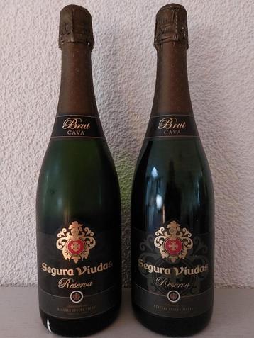 2x Segura Viudas Reserva, Cava Brut beschikbaar voor biedingen