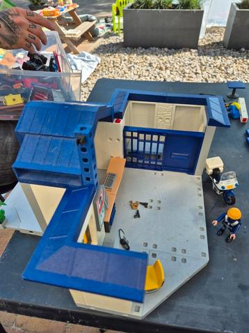 Playmobil politiebureau beschikbaar voor biedingen