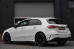 Mercedes-Benz A-Klasse 250 e AMG Night Edition € 29.900,00, Auto's, Mercedes-Benz, Nieuw, Geïmporteerd, 5 stoelen, 1580 kg