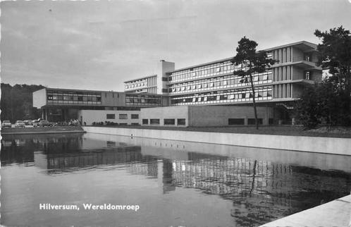 (300-489-045) Hilversum Wereldomroep, Verzamelen, Ansichtkaarten | Nederland, Noord-Holland, Verzenden