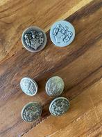 Retro Knopen. Afbeelding Wapen en Leeuw, Ophalen of Verzenden, Knoop of Knopen