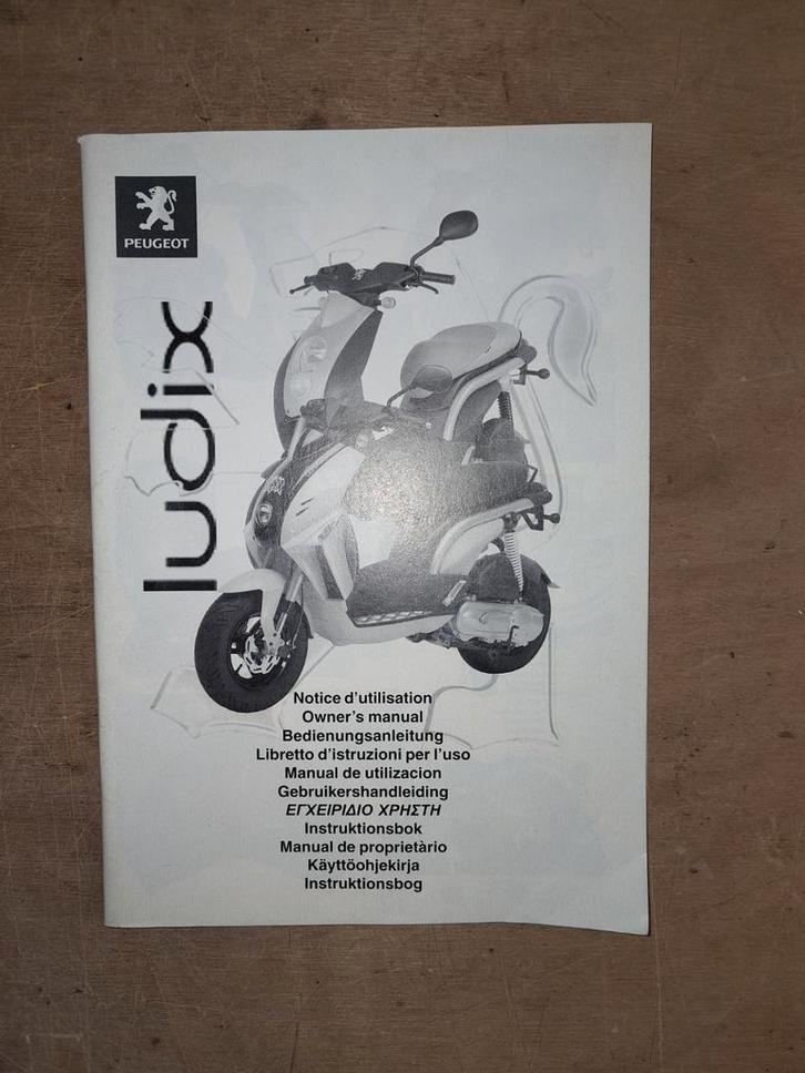 Peugeot Ludix Handleiding, Fietsen en Brommers, Handleidingen en Instructieboekjes, Zo goed als nieuw, Ophalen of Verzenden