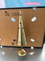 Metalen pyramide, Ophalen, Nieuw