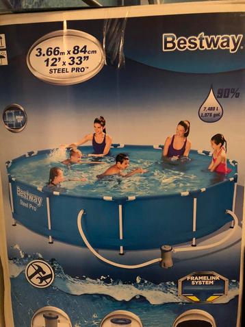Bestway zwembad zonder pomp beschikbaar voor biedingen