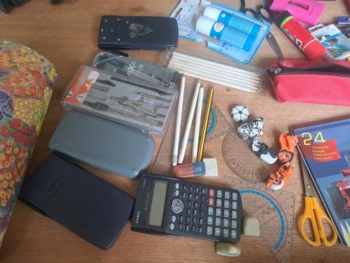 Grote partij middelbare schoolbenodigheden, casino ,passer, Diversen, Schoolbenodigdheden, Zo goed als nieuw, Ophalen of Verzenden