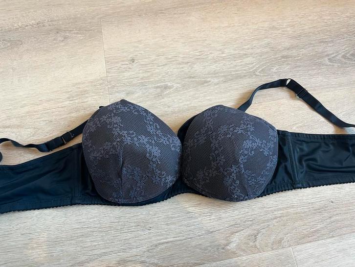 Voedingsbh merk Mammae. Maat 85C, Kleding | Dames, Positiekleding, Gedragen, Zwart, Ophalen of Verzenden