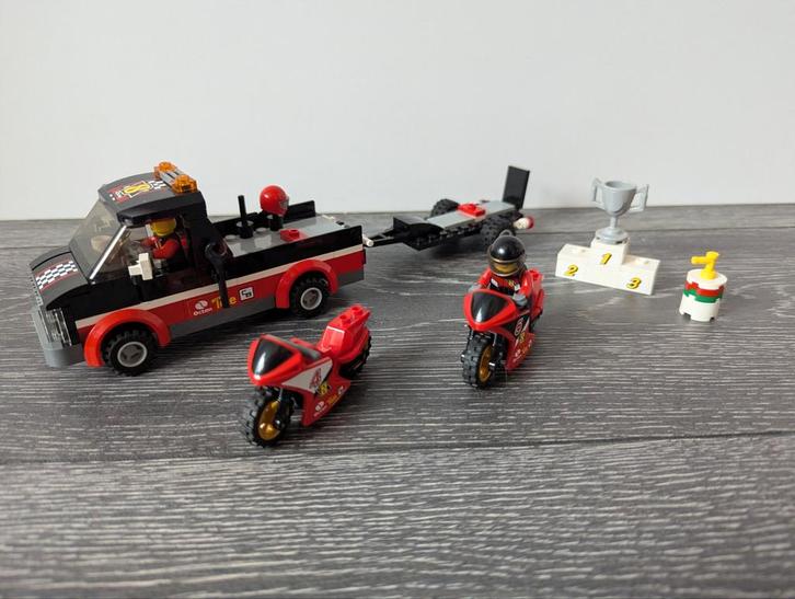 Lego 60084 Racemotor transport, Kinderen en Baby's, Speelgoed | Duplo en Lego, Zo goed als nieuw, Lego, Complete set, Ophalen of Verzenden