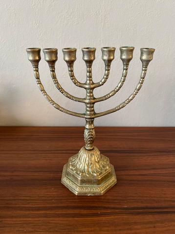 7 armige kandelaar Menorah massief messing antiek vintage beschikbaar voor biedingen