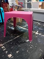 GRATIS OPHALEN! Roze buitentafel, Huis en Inrichting, Krukjes, Ophalen, Zo goed als nieuw, Kunststof