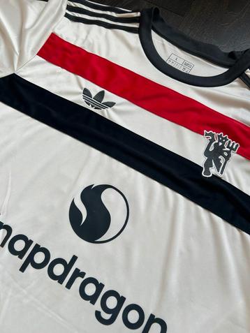 Manchester United Voetbal Shirt (L) #4 DE LIGT beschikbaar voor biedingen