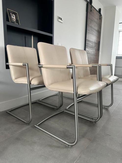 4 beach lederen Henders & Hazel design eetkamerstoelen., Huis en Inrichting, Stoelen, Zo goed als nieuw, Vier, Leer, Metaal, Ophalen