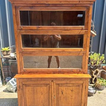 Teakhouten vitrinekast, buffetkast, servieskast afm. 126x35/ beschikbaar voor biedingen