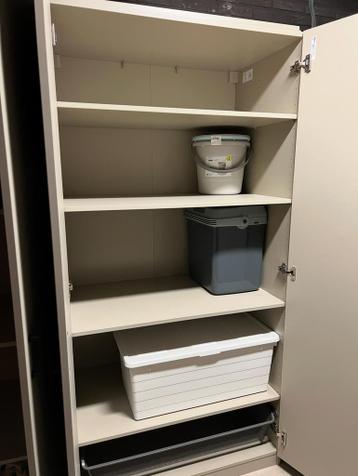 **Mooie en nette grijs/beige Ikea Pax kast** - afbeelding 2
