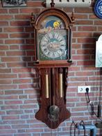 Mooie hangklok, Antiek en Kunst, Antiek | Klokken, Ophalen of Verzenden