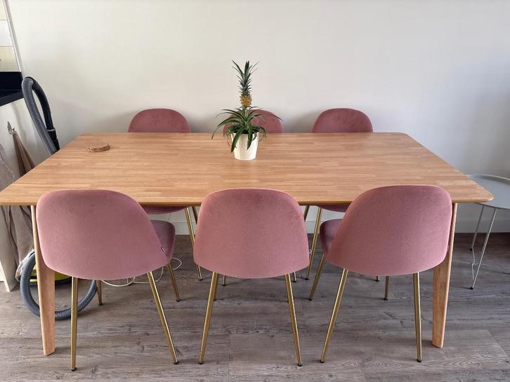 Stijlvolle Roze Suède Eetkamerstoelen met Gouden Poten, Huis en Inrichting, Stoelen, Zo goed als nieuw, Vijf, Zes of meer stoelen