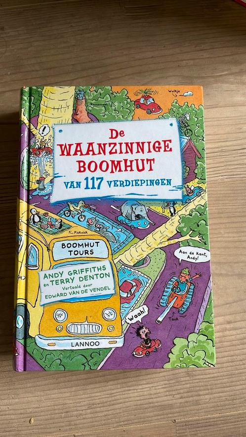 Terry Denton - De waanzinnige boomhut van 117 verdiepingen, Boeken, Kinderboeken | Jeugd | onder 10 jaar, Zo goed als nieuw, Ophalen of Verzenden