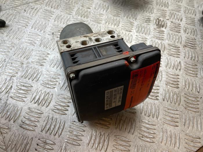 ABS Pomp van een BMW 7-Serie, Auto-onderdelen, Elektronica en Kabels, BMW, Gebruikt, 3 maanden garantie, Ophalen of Verzenden