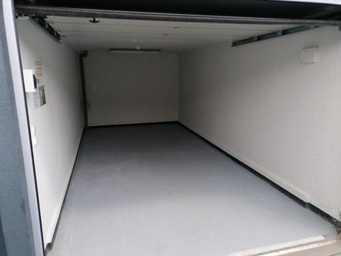 Te huur/koop: luxe garagebox in Blaricum 18m2, 199 p/maand, Zakelijke goederen, Bedrijfs Onroerend goed, Bedrijfsruimte, Huur