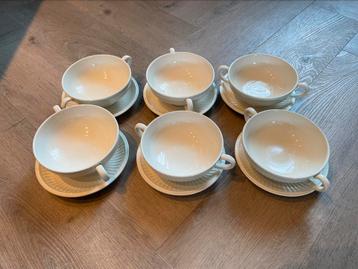Wedgwood Edme soepkommen dubbele oren + schotels (set van 6) beschikbaar voor biedingen