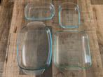 4 glazen ovenschalen, Glas, Ophalen of Verzenden, Zo goed als nieuw