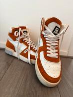 Off The Pitch Sneakers - Oranje, Amper Gedragen, Ophalen of Verzenden, Zo goed als nieuw, Overige kleuren, Sneakers of Gympen