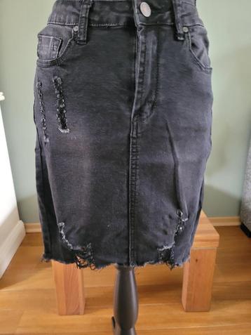 GIRL VIVI jeans rok spijkerrokje ripped skirt maat M zgan beschikbaar voor biedingen