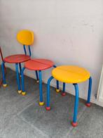 Kinderstoeltje en krukjes in vrolijke kleuren, Ophalen, Zo goed als nieuw, Stoel(en)